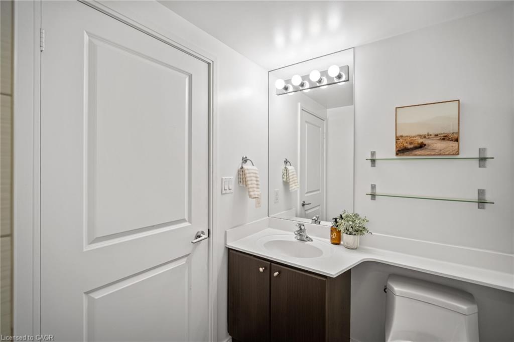 2802-50 Absolute Avenue Property Photo 37