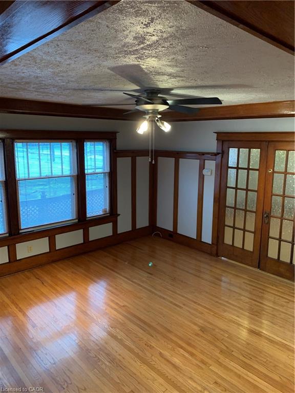 8 Centre Street Property Photo 5