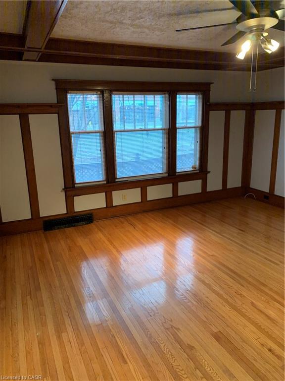 8 Centre Street Property Photo 6