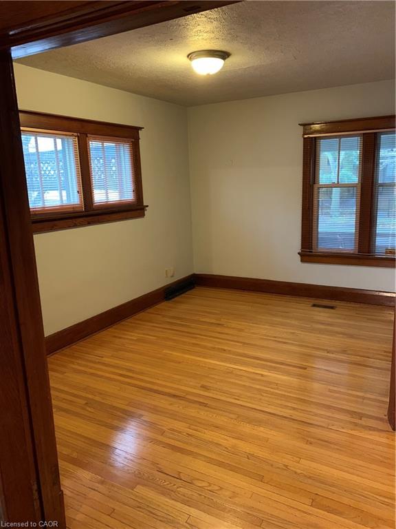 8 Centre Street Property Photo 9