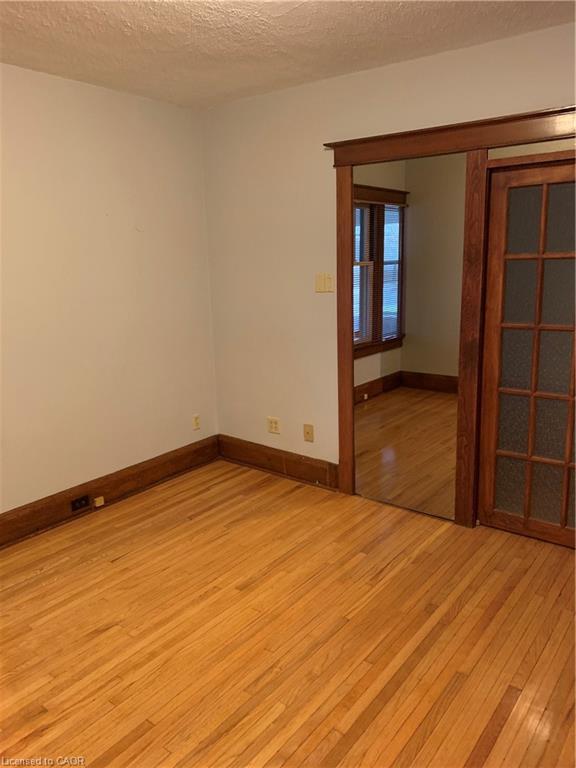 8 Centre Street Property Photo 19