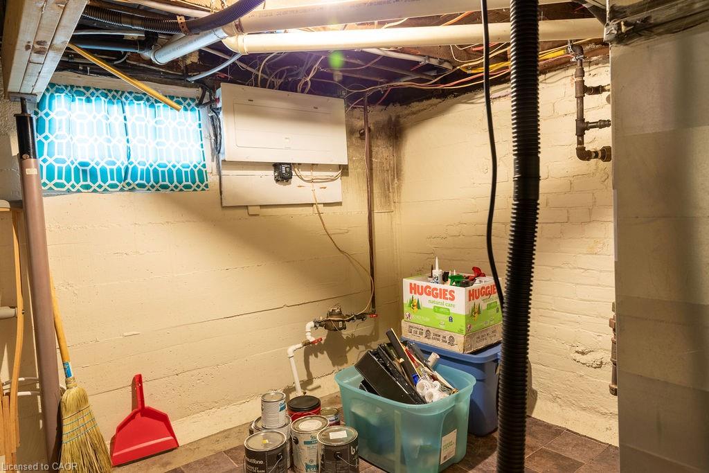 257 Union Street Property Photo 8