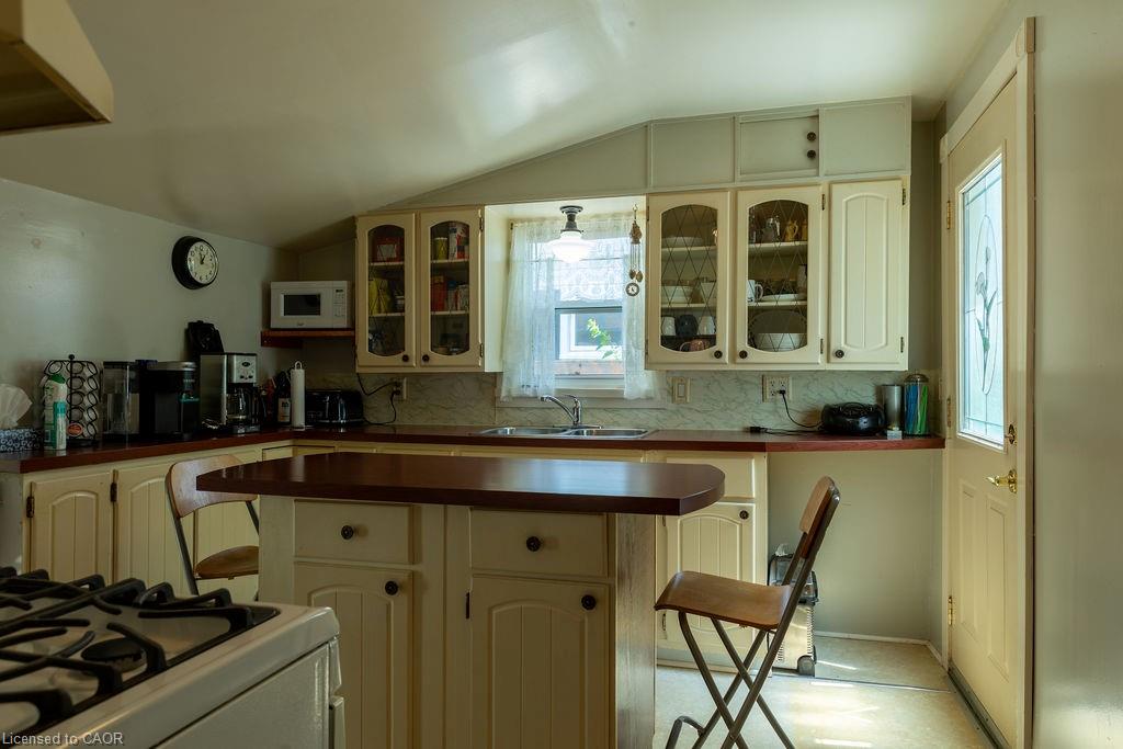 257 Union Street Property Photo 24