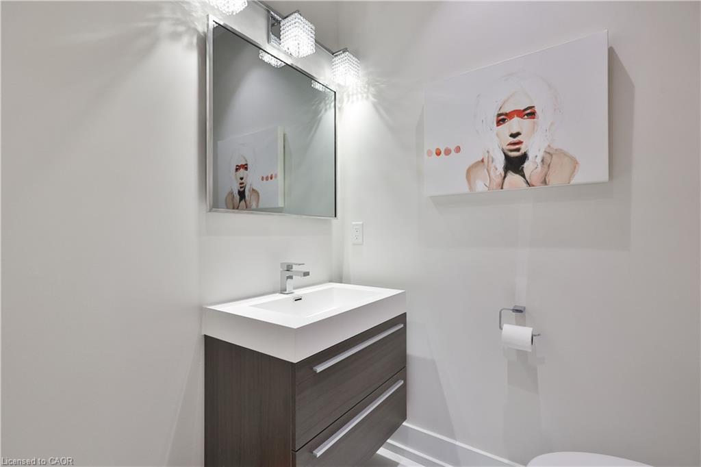 647 Montbeck Crescent Property Photo 15