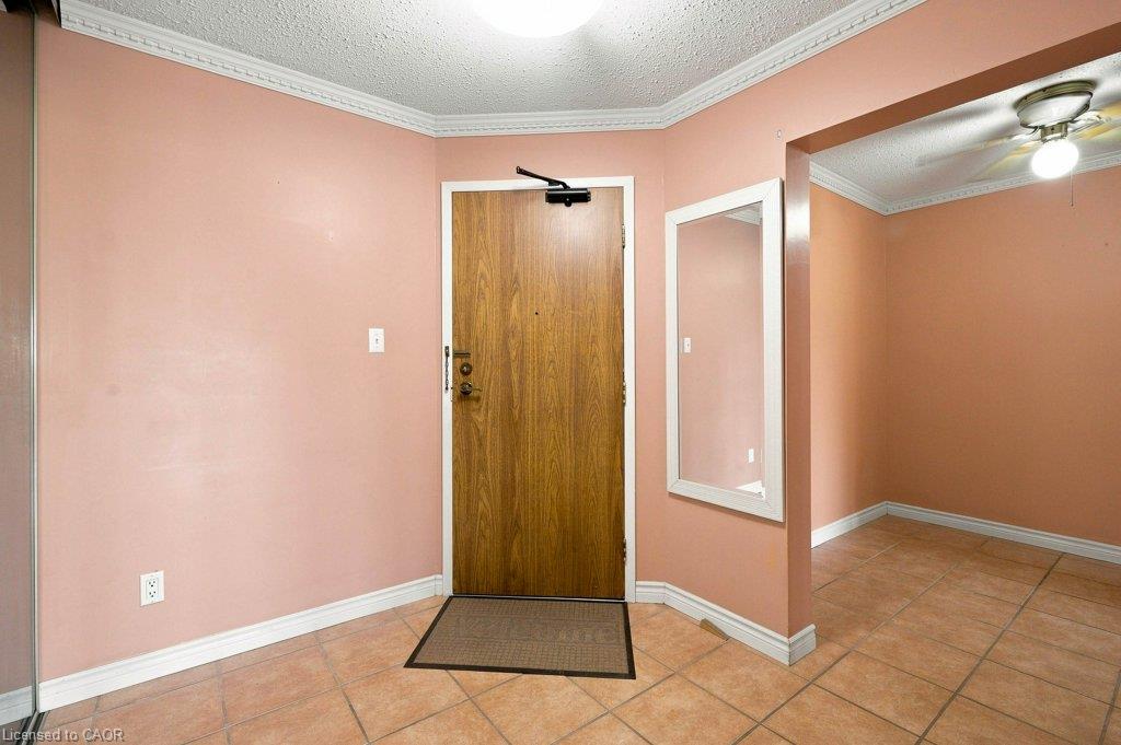406-400 Champlain Boulevard Property Photo 4