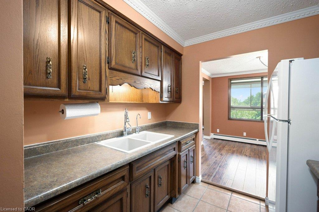 406-400 Champlain Boulevard Property Photo 9