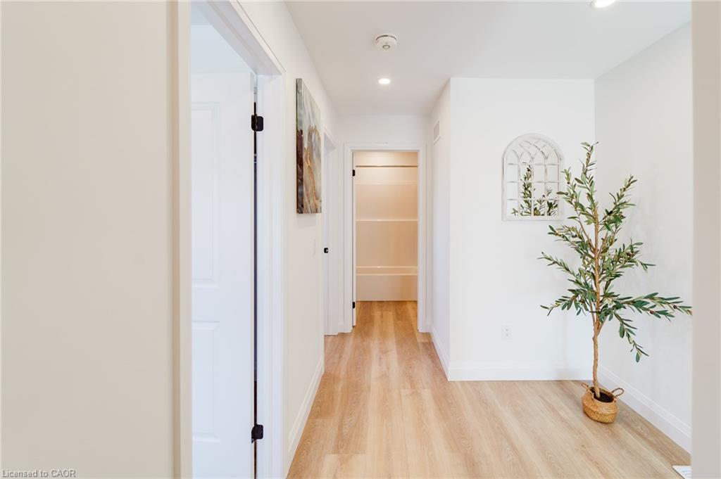 3-825 Stirling Avenue S Property Photo 20