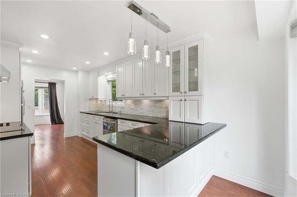 95 Birchpark Drive Property Photo 7