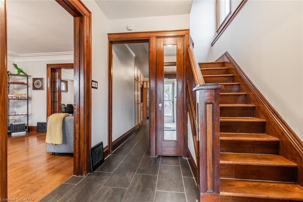 60 Lake Avenue Drive Property Photo 4