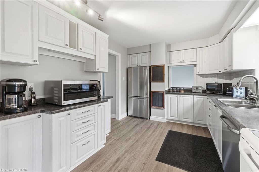 20 Mansfield Street Property Photo 11