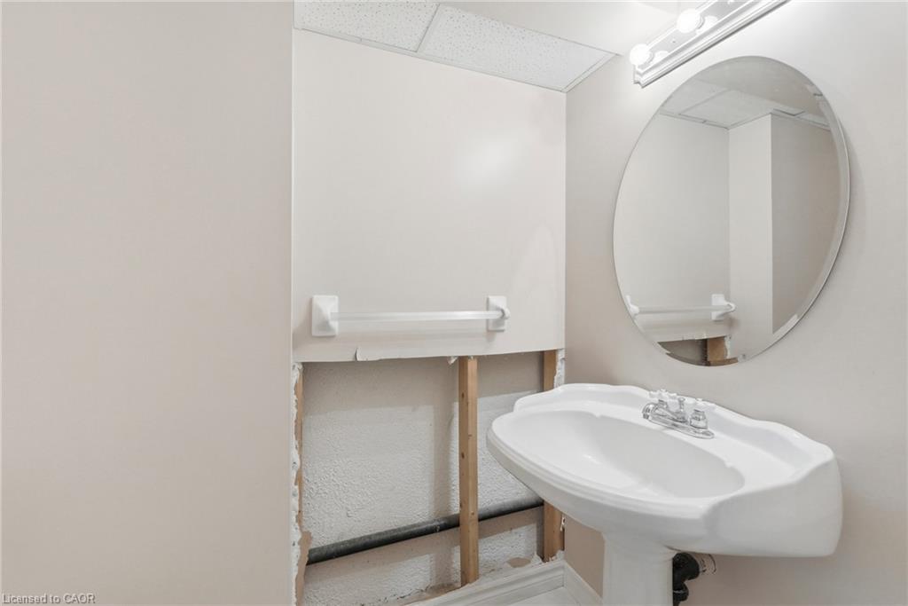 20 Mansfield Street Property Photo 27