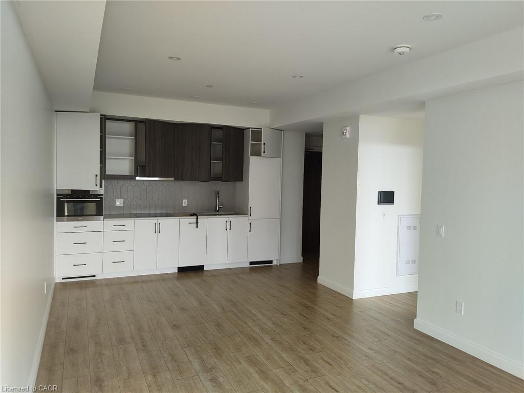 508-741 King Street Property Photo 11