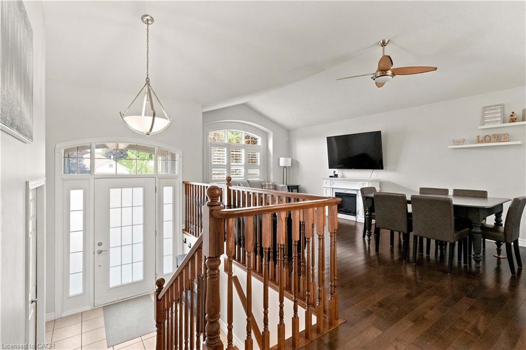 33 Stratford Terrace Property Photo 3