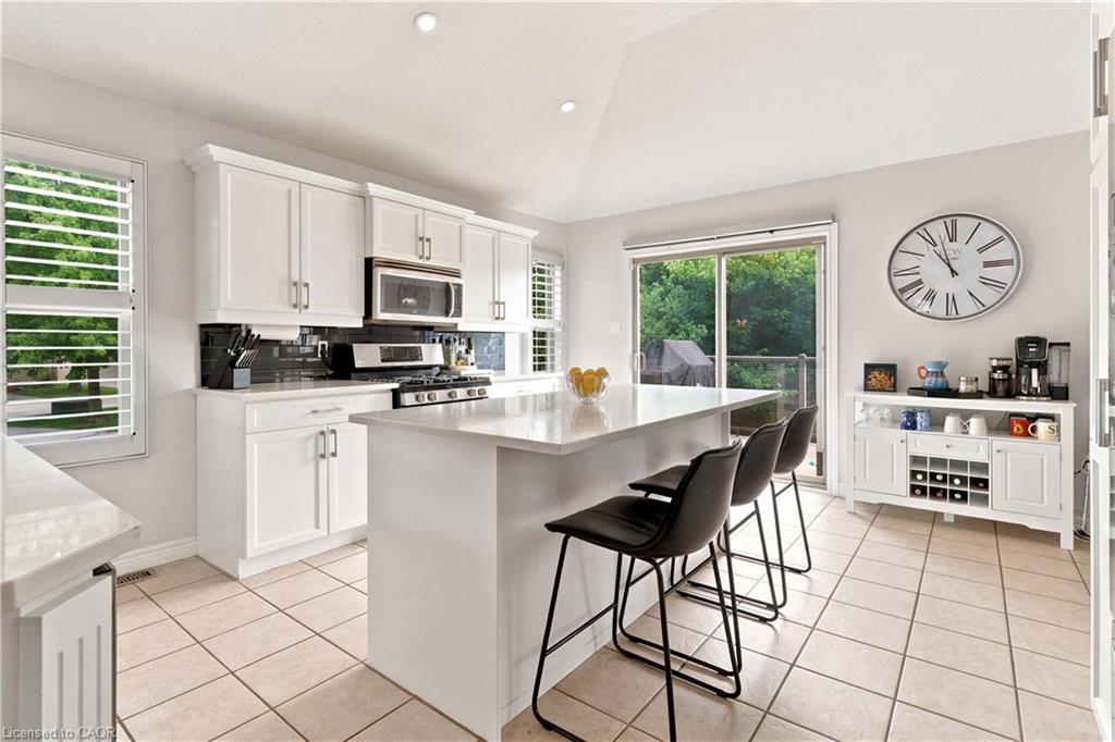 33 Stratford Terrace Property Photo 9