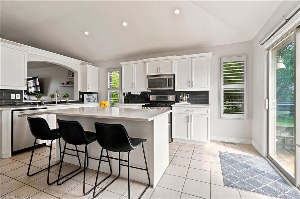 33 Stratford Terrace Property Photo 11