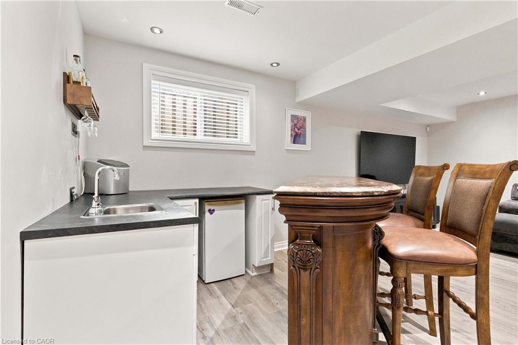 33 Stratford Terrace Property Photo 21