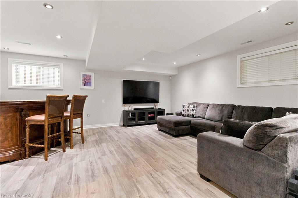 33 Stratford Terrace Property Photo 25