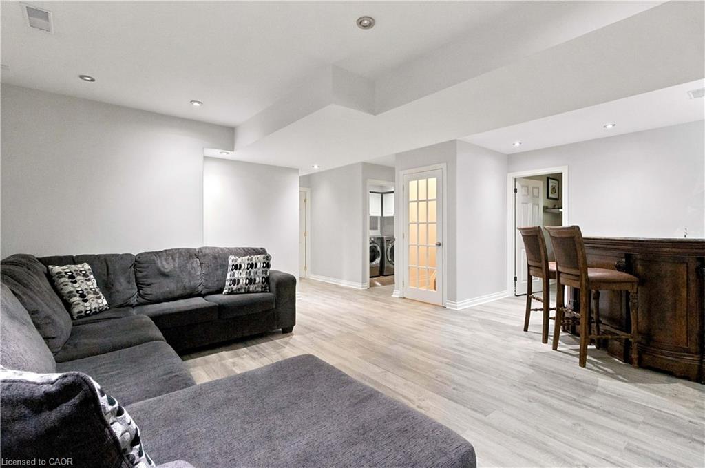 33 Stratford Terrace Property Photo 26