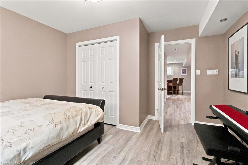 33 Stratford Terrace Property Photo 32