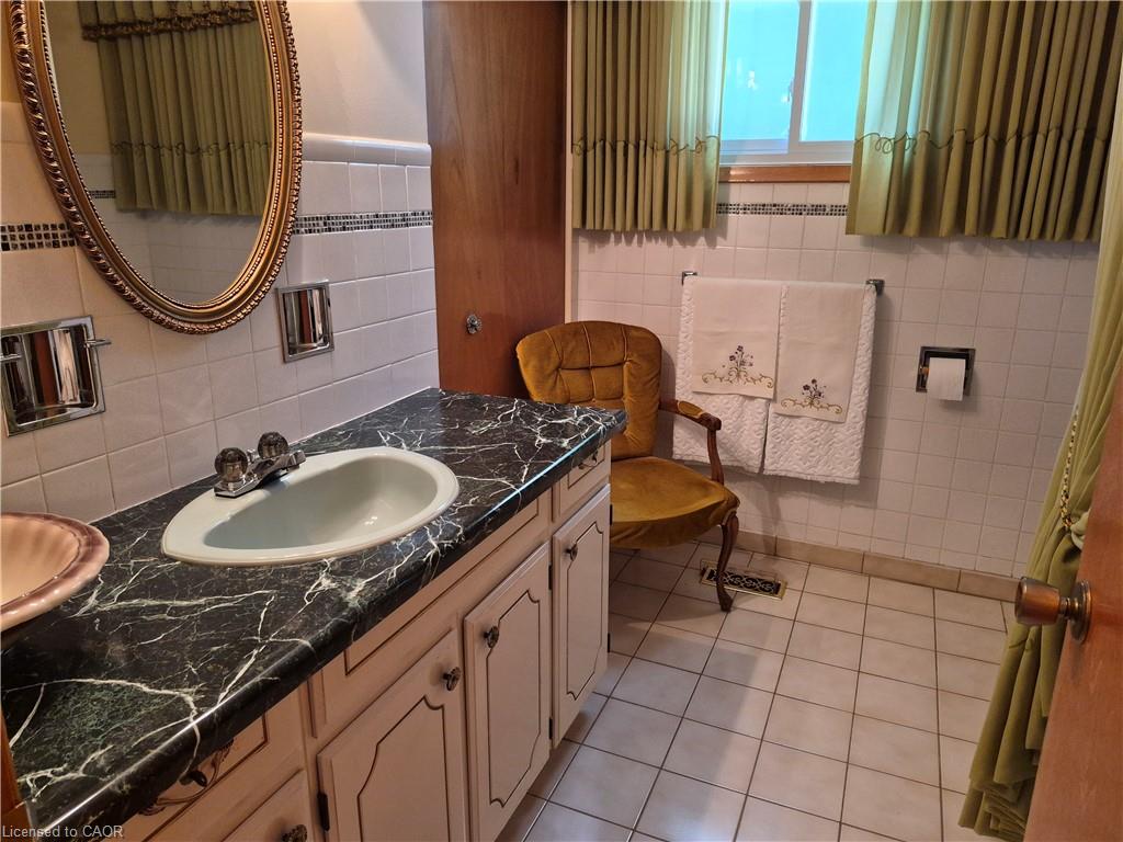 11 Fassett Avenue Property Photo 16
