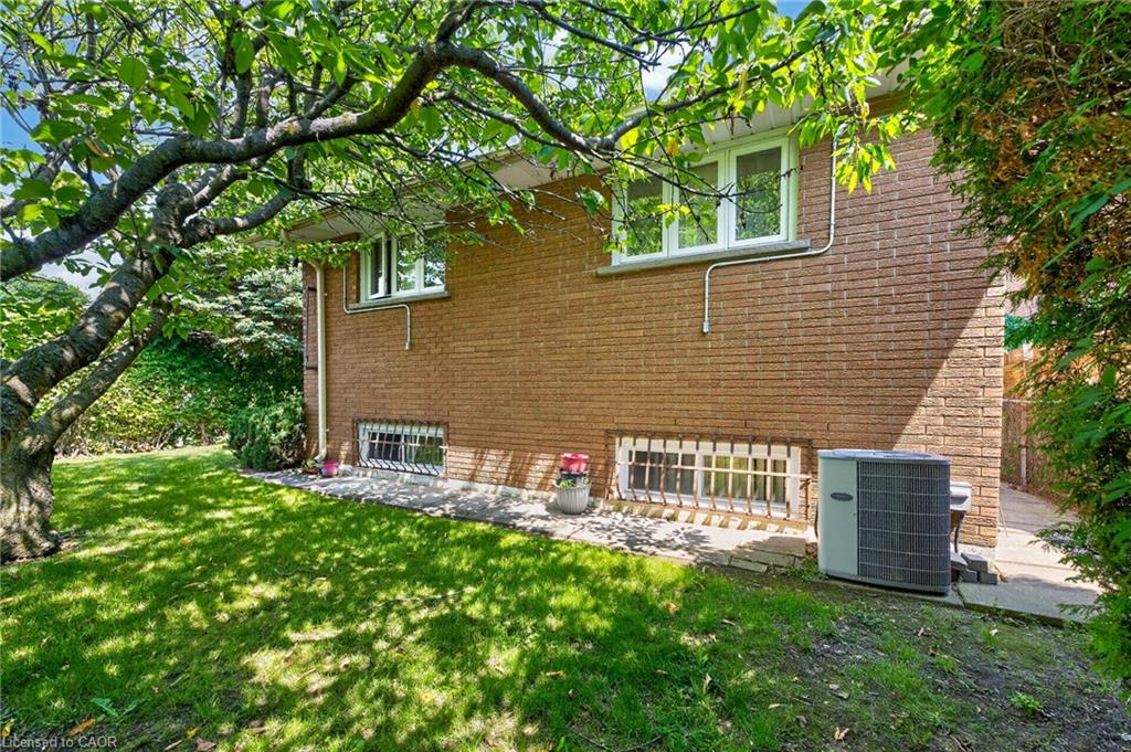 11 Fassett Avenue Property Photo 33