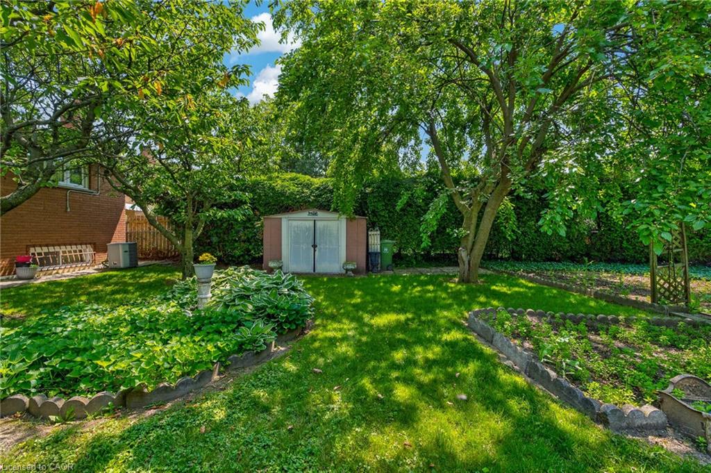 11 Fassett Avenue Property Photo 34