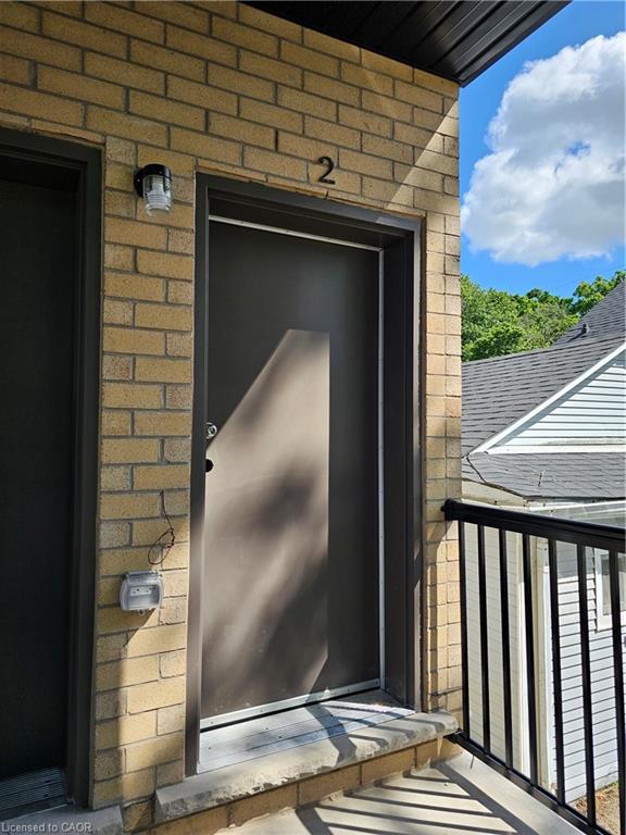 2-721 Dolph Street N Property Photo 1