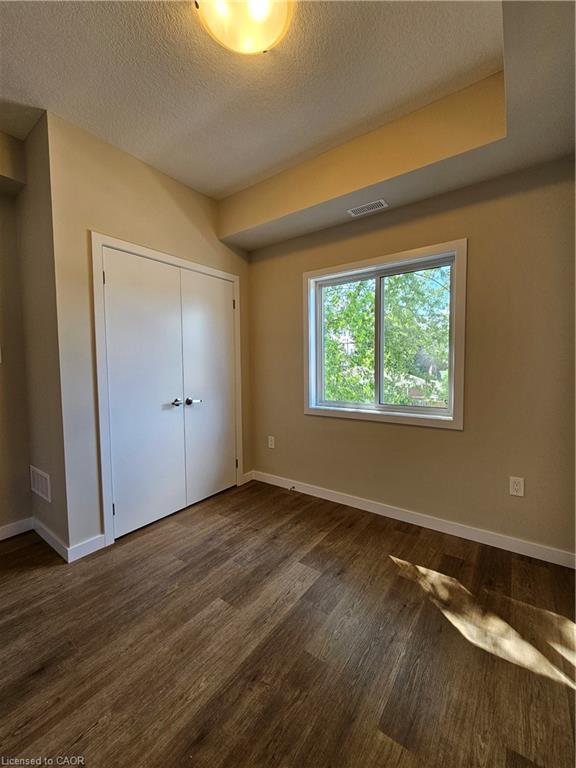 2-721 Dolph Street N Property Photo 15
