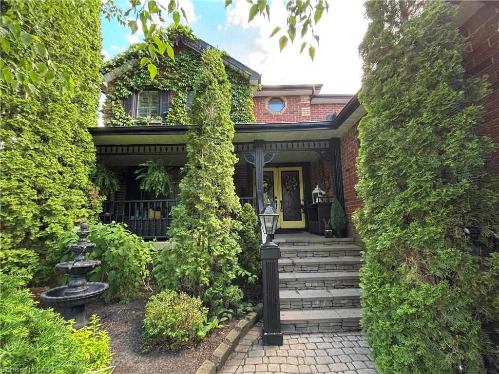 233 Huycke Street Property Photo 1