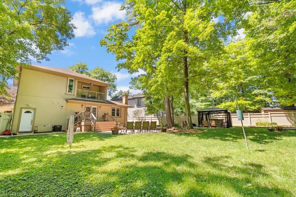 583 Stephens Crescent Property Photo 39