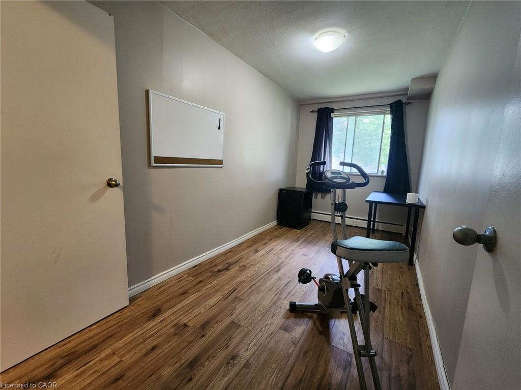 6-689 Barber Avenue N Property Photo 15