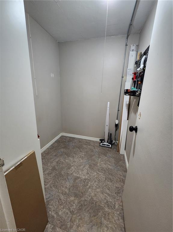 6-689 Barber Avenue N Property Photo 17