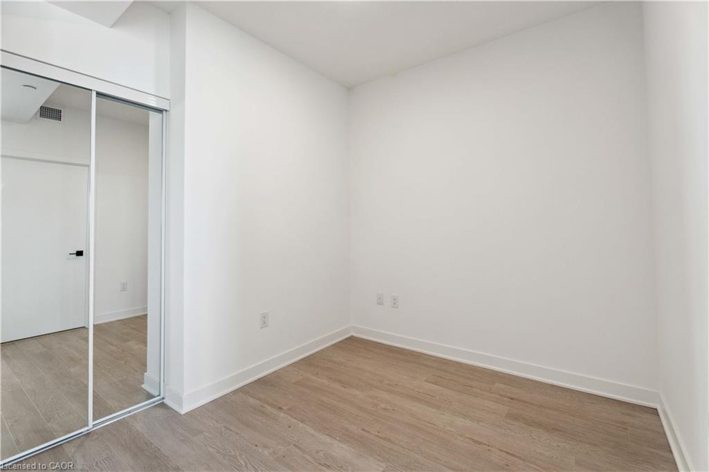 1302-2782 Barton Street E Property Photo 9