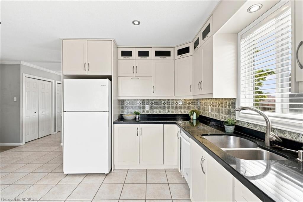 2 Dunton Lane Property Photo 18