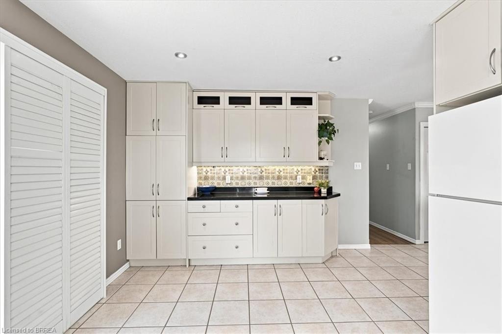 2 Dunton Lane Property Photo 19