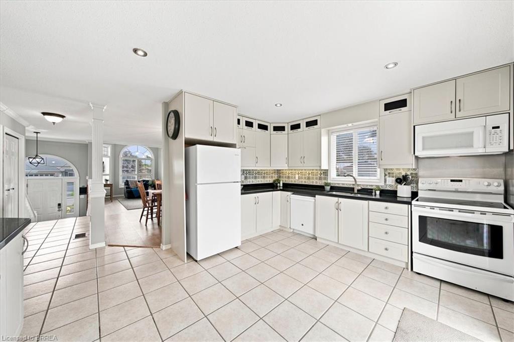 2 Dunton Lane Property Photo 20