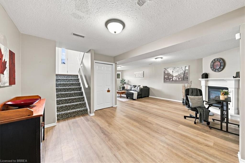 2 Dunton Lane Property Photo 29