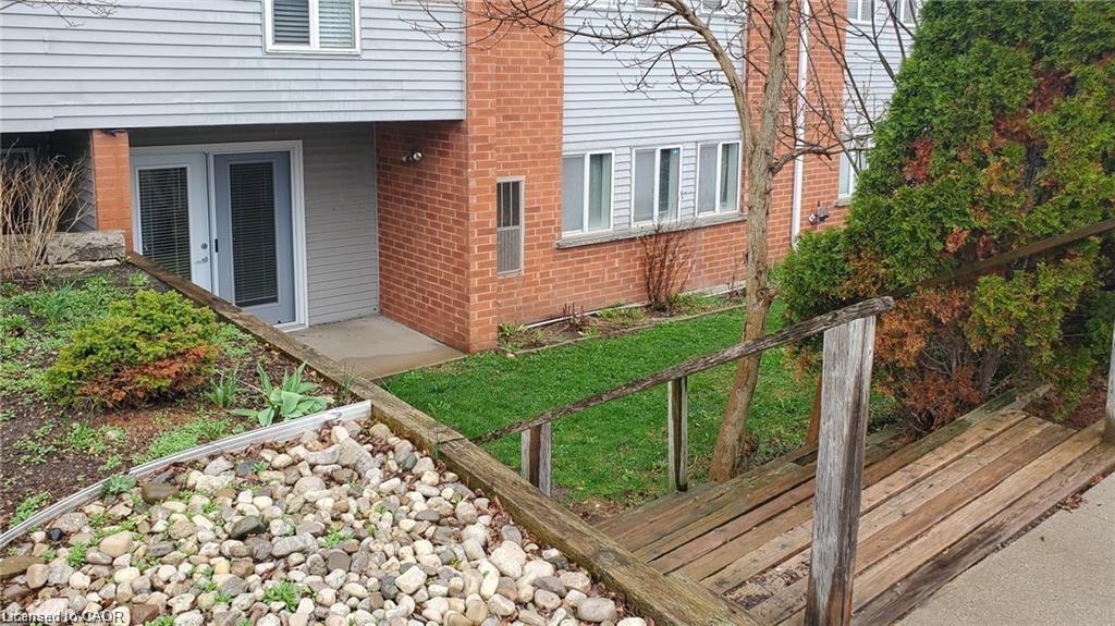 103-500 Westmount Road W Property Photo 3