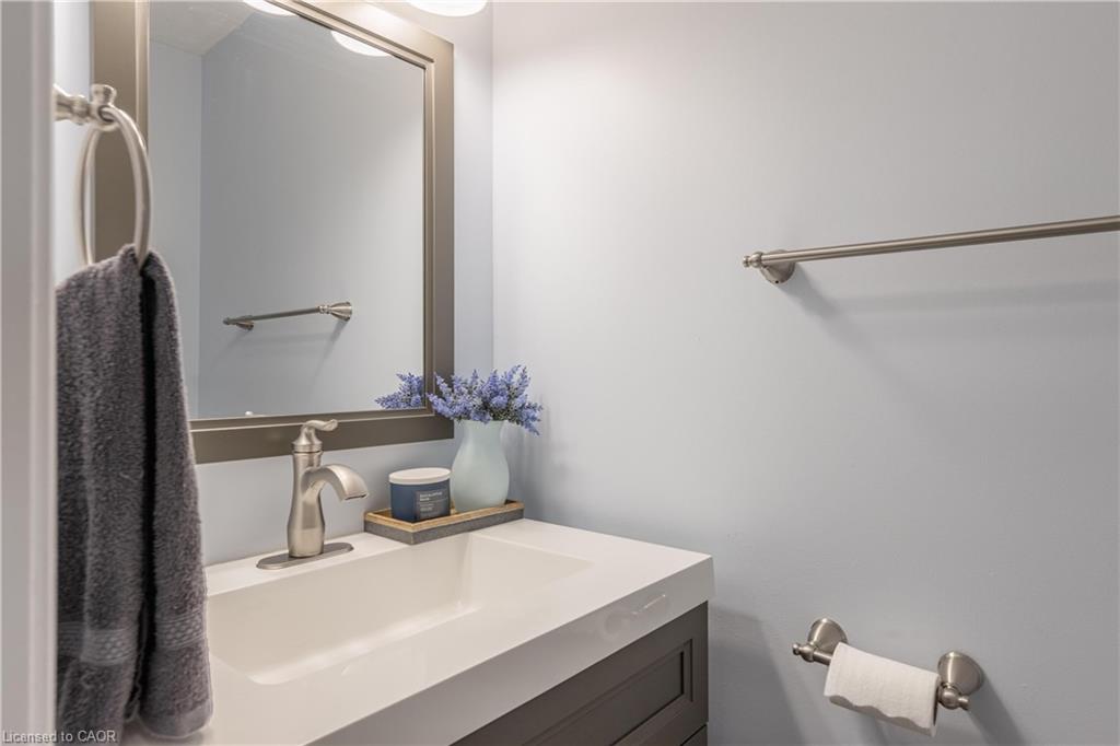 77-6767 Thorold Stone Road Property Photo 14