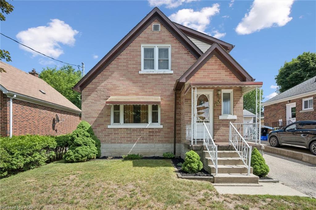 75 Arnold Street Property Photo 1