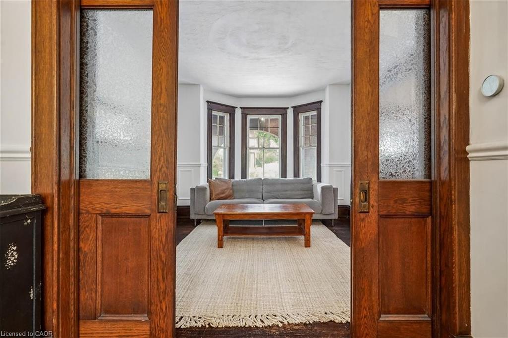 33 Saint Clair Avenue Property Photo 8