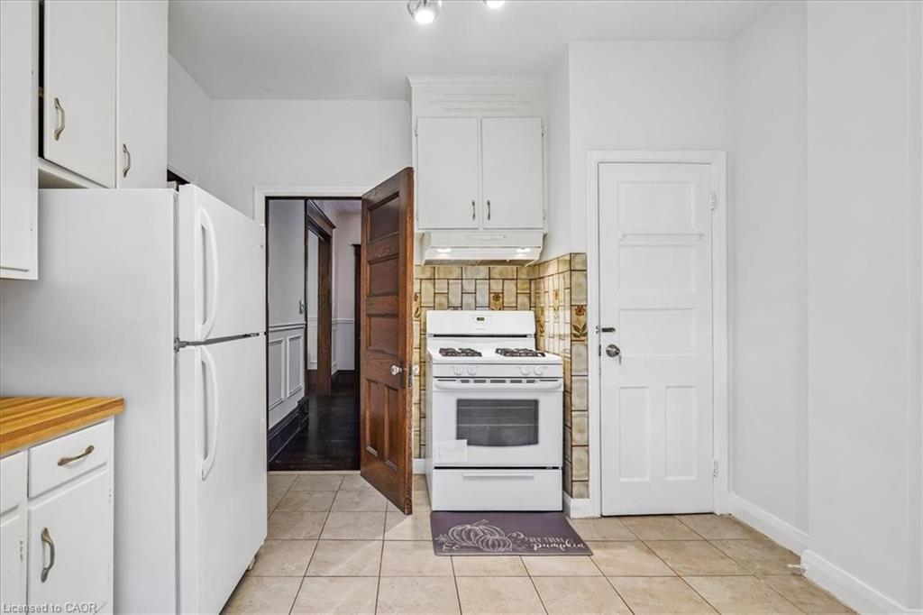 33 Saint Clair Avenue Property Photo 17