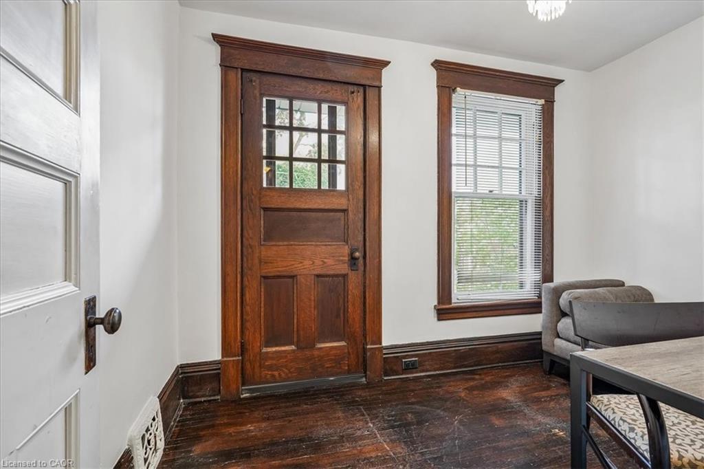 33 Saint Clair Avenue Property Photo 23