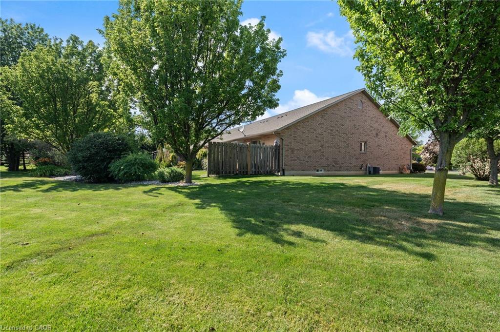 16-19 Somerset Drive Property Photo 30