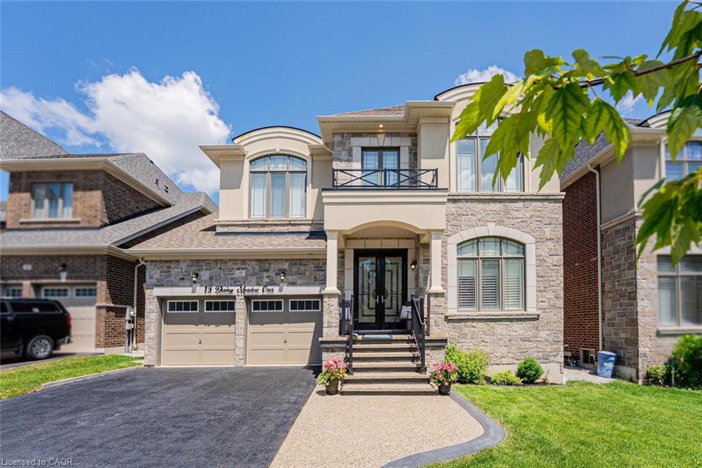 19 Daisy Meadow Crescent Property Photo 1