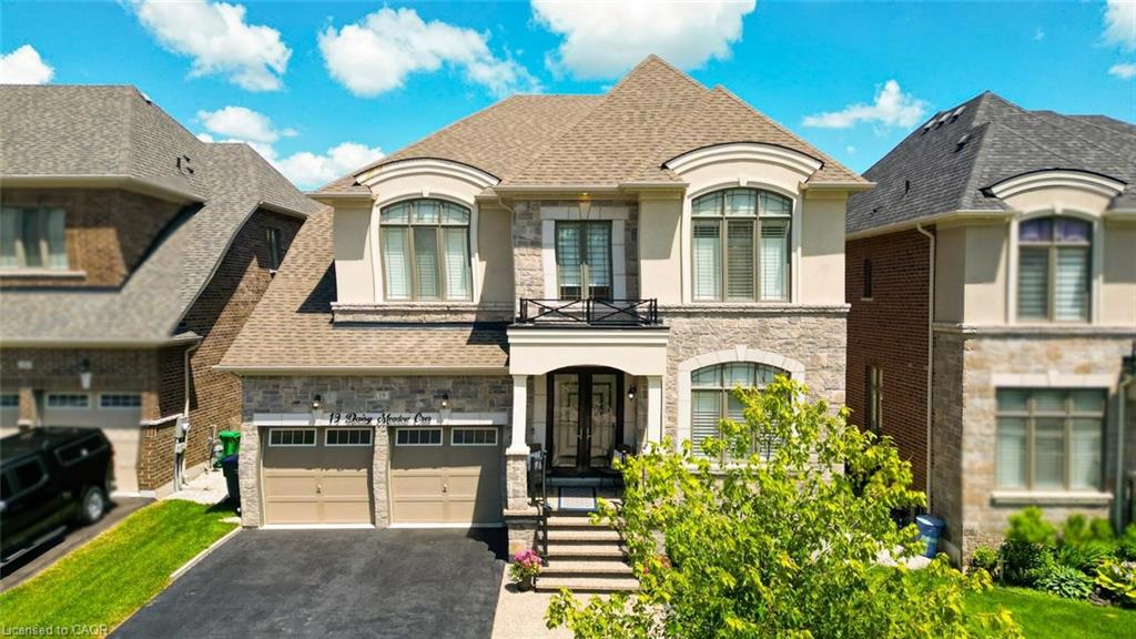 19 Daisy Meadow Crescent Property Photo 2