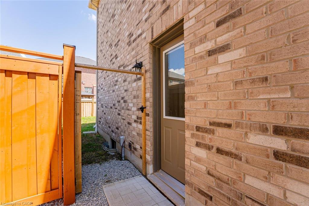 19 Daisy Meadow Crescent Property Photo 41