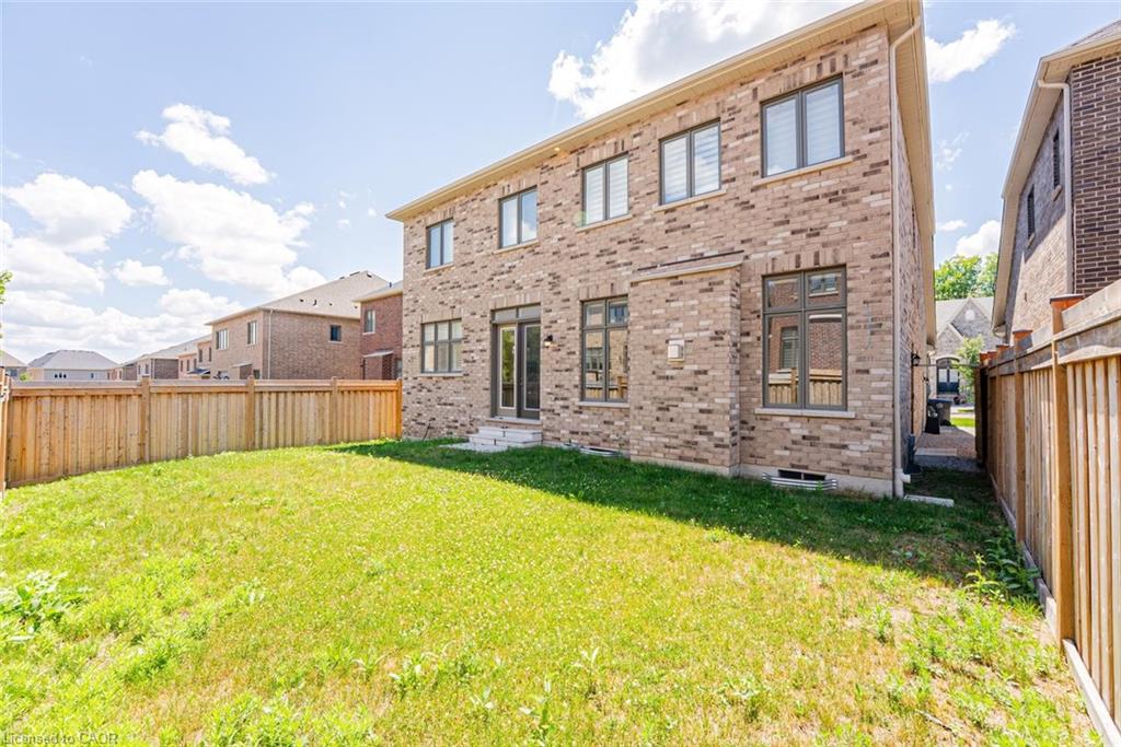 19 Daisy Meadow Crescent Property Photo 46