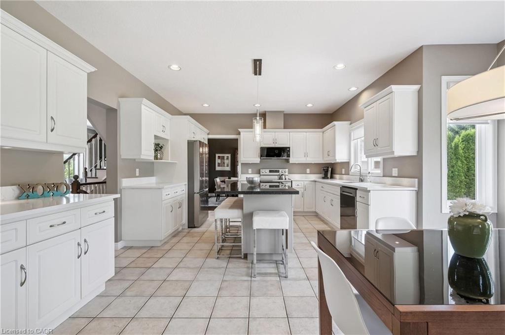 12 Telfer Glen Street Property Photo 13
