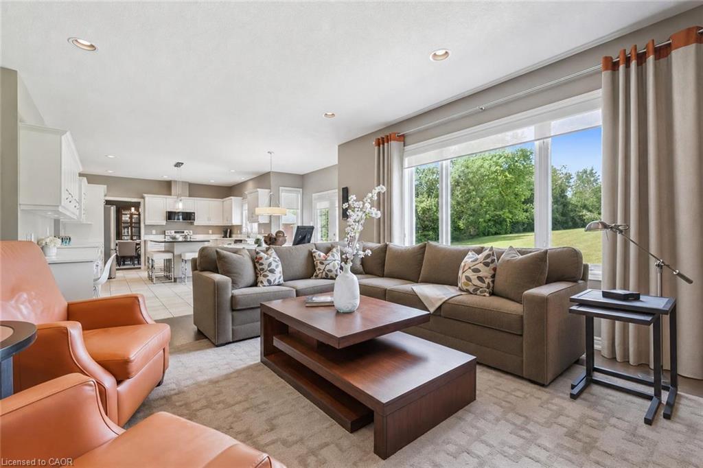 12 Telfer Glen Street Property Photo 17
